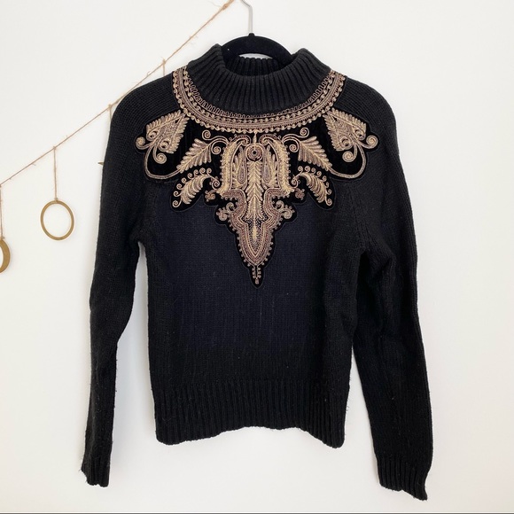 🌙 Zara Knit Sweater with Beading - Gold Appliqué - Picture 4 of 9